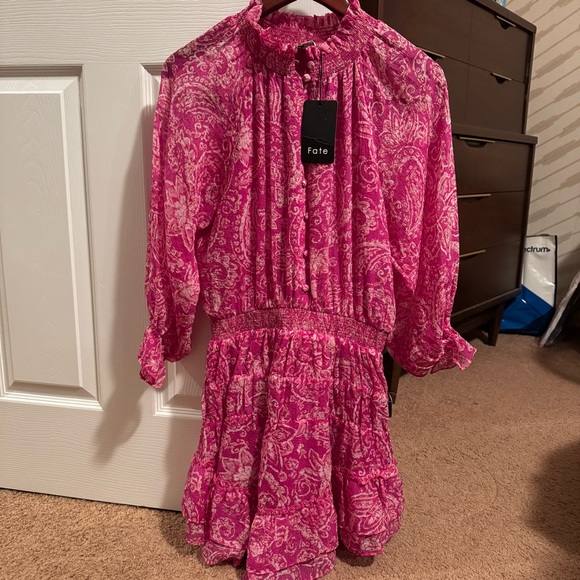 Fate Fuchsia Paisley Dress - Picture 3 of 6